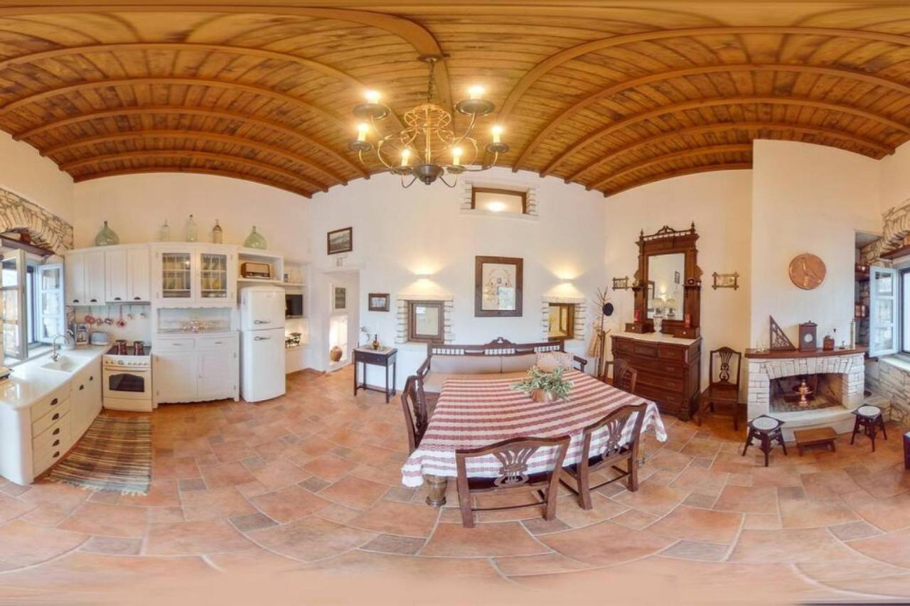 Traditional Inn Pirethron Aperathos Exterior photo